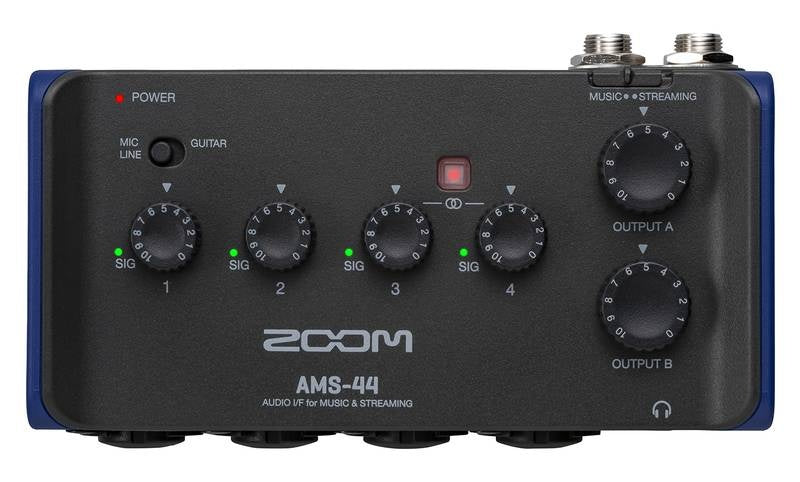 Zoom AMS-44