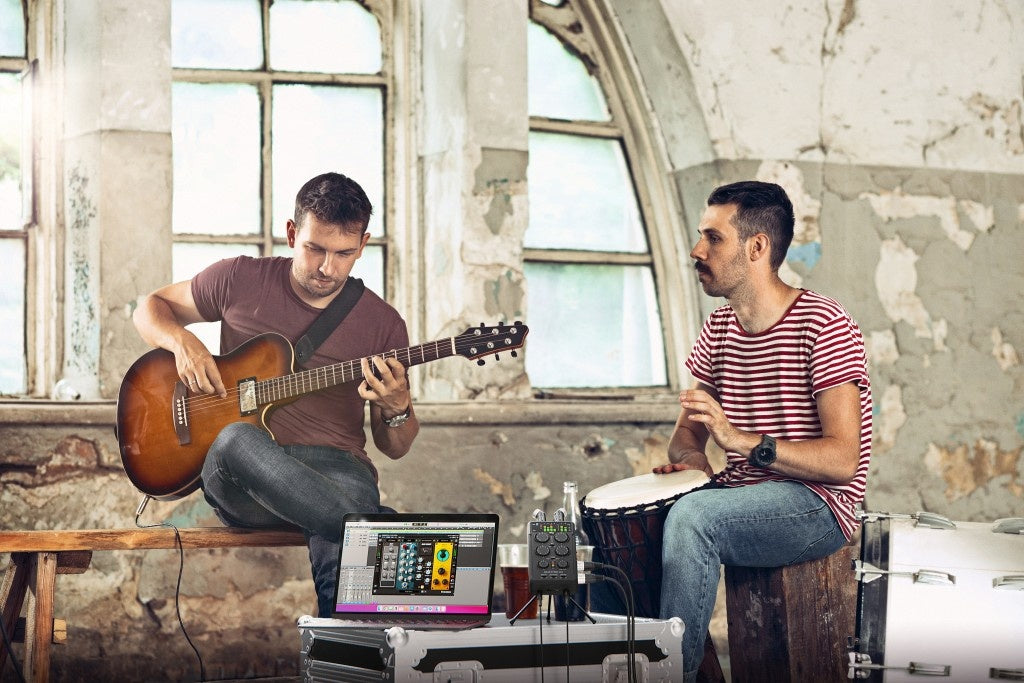 IK Multimedia iRig Pro Quattro I/O Deluxe