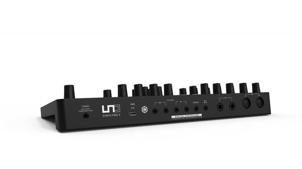 IK Multimedia UNO Synth PRO X