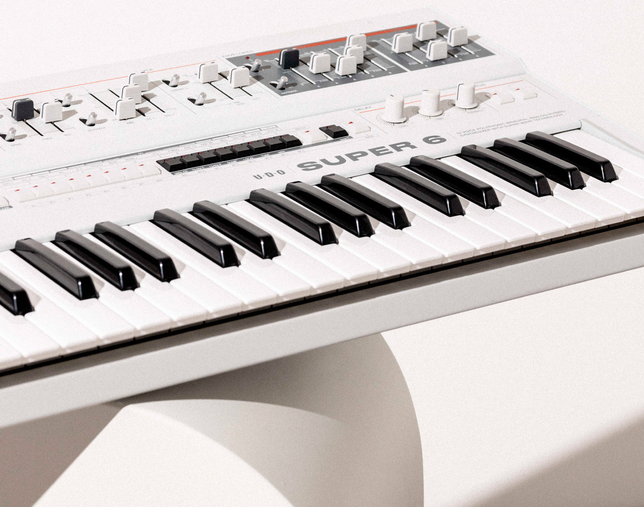 UDO Audio Super 6 White SE