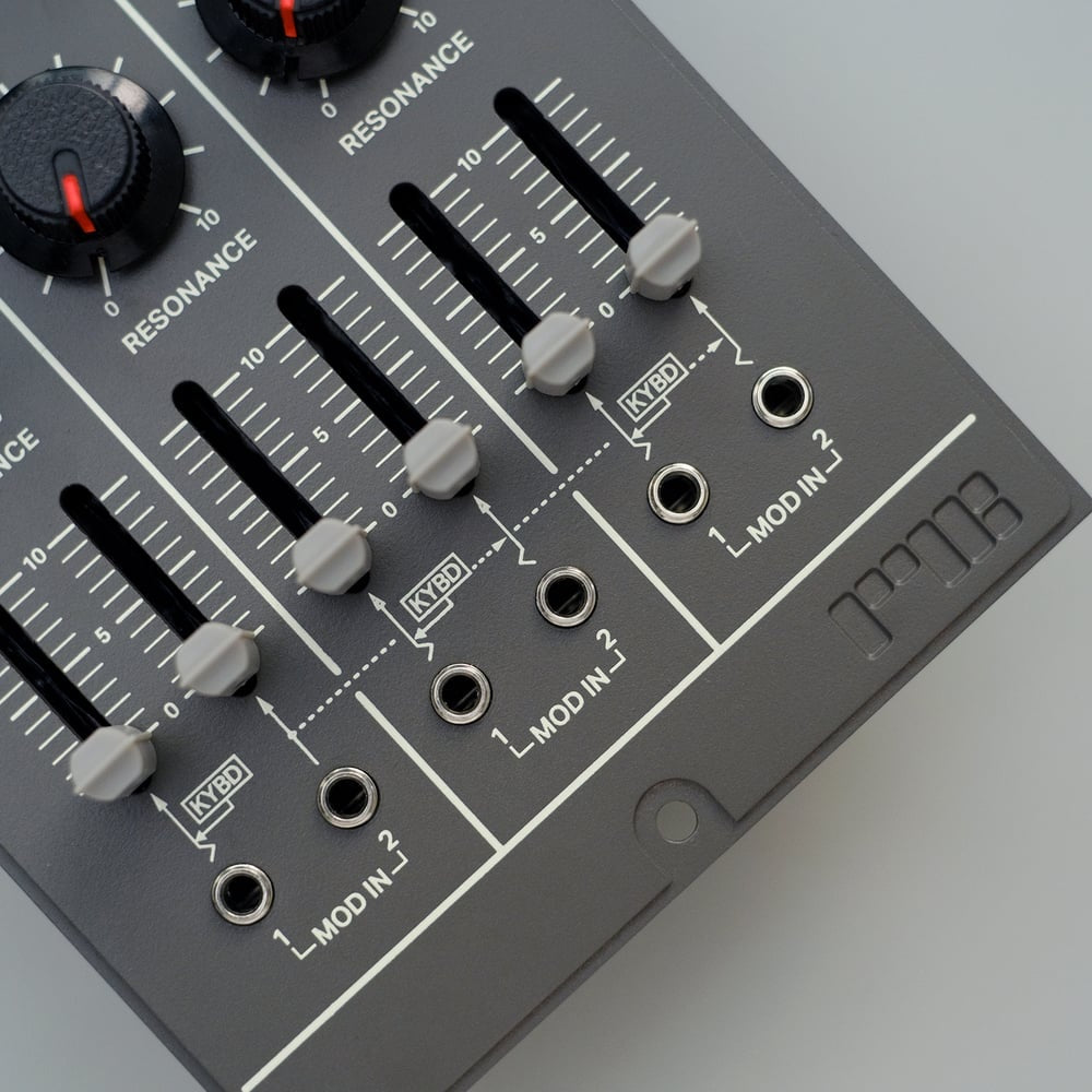 RYK Modular SYSTEM 100M M175 RESONATOR