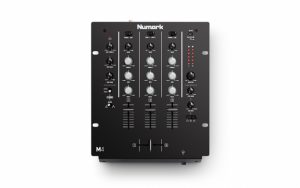 Numark M4